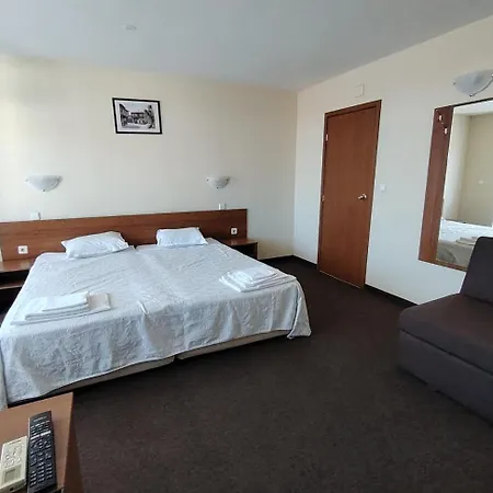 Hotel Sandor 2*