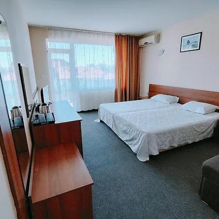 Sandor 네세부르