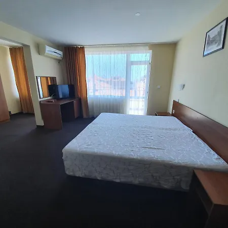 Sandor Hotel